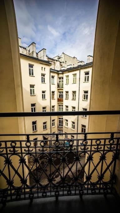 Apartment Lovely In Warschau